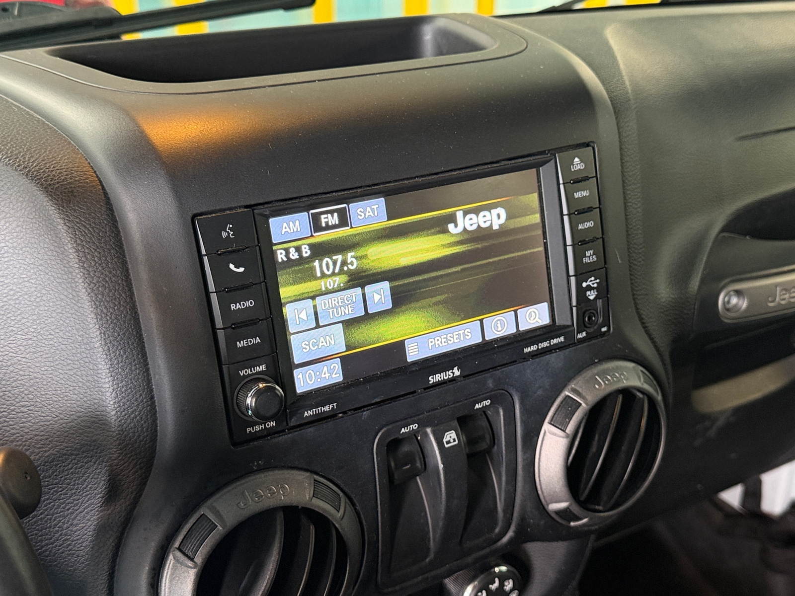 Thumbnail: 2017 Jeep Wrangler - 4