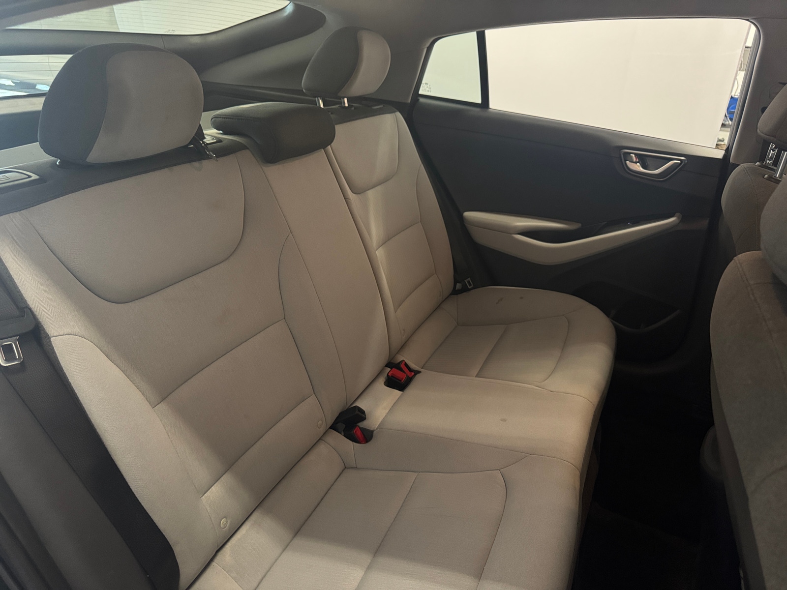 Thumbnail: 2022 Hyundai Ioniq - 6