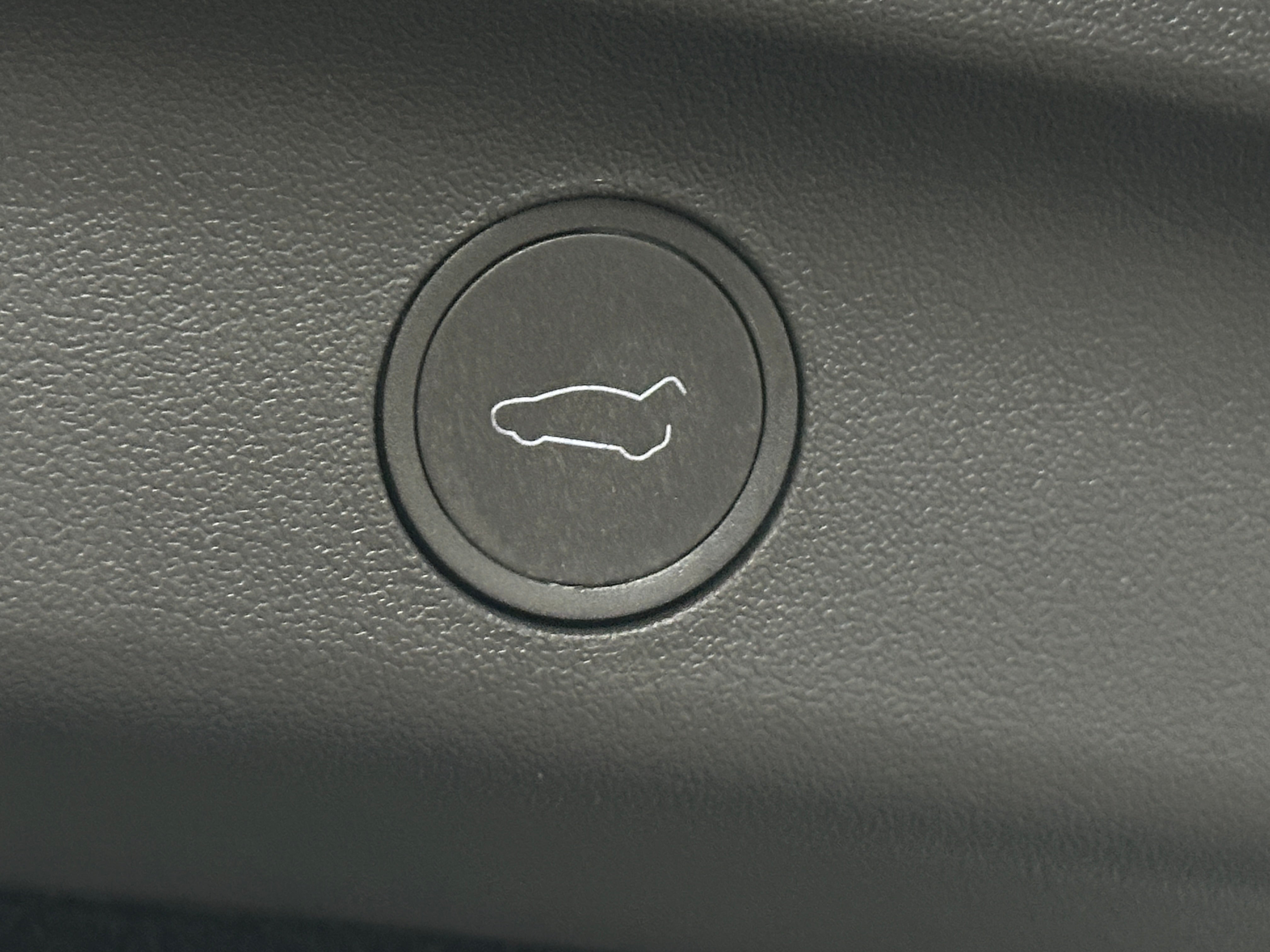 Used 2022 Tesla Model Y Long Range with VIN 7SAYGDEE7NF557543 for sale in Pewaukee, WI