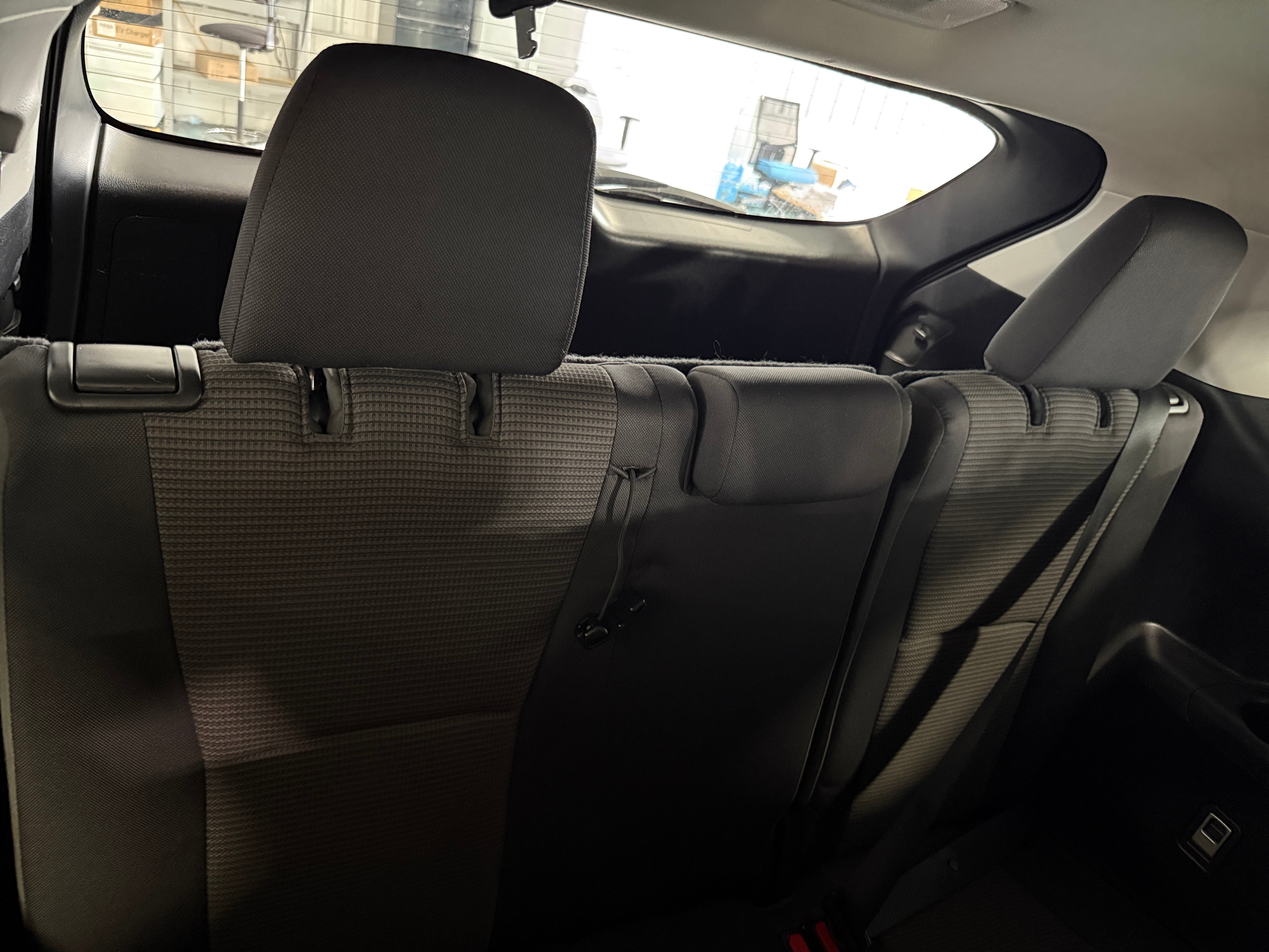 2022 Toyota Highlander L - Photo 16