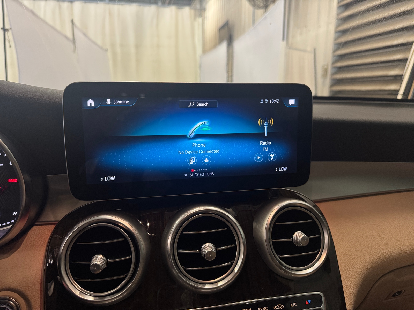 Thumbnail: 2022 Mercedes-Benz GLC - 3