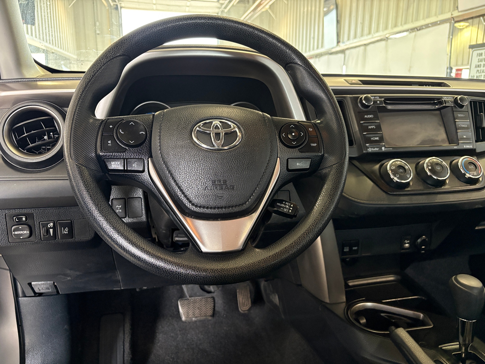 Thumbnail: 2018 Toyota RAV4 - 5