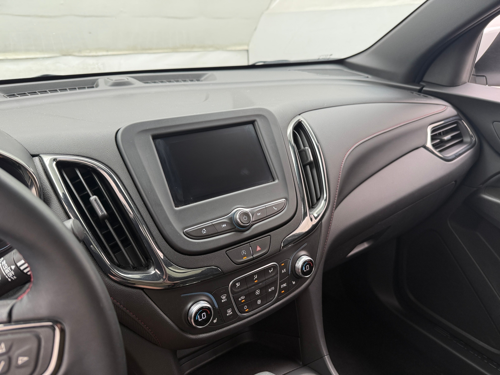 Thumbnail: 2023 Chevrolet Equinox - 4