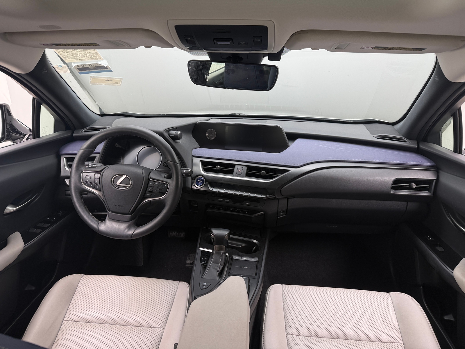 Thumbnail: 2020 Lexus UX - 2