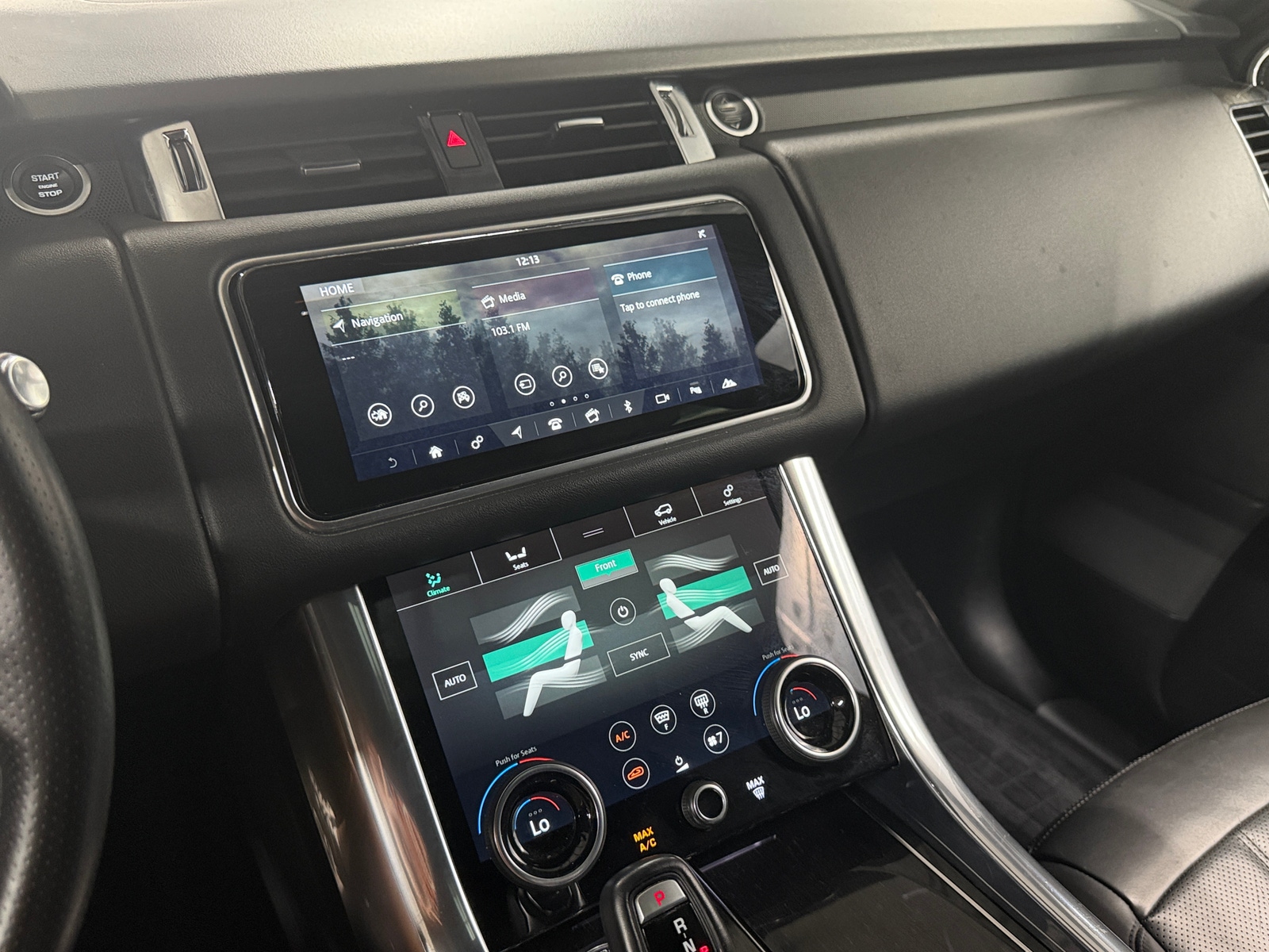 Thumbnail: 2020 Land Rover Range Rover Sport - 3