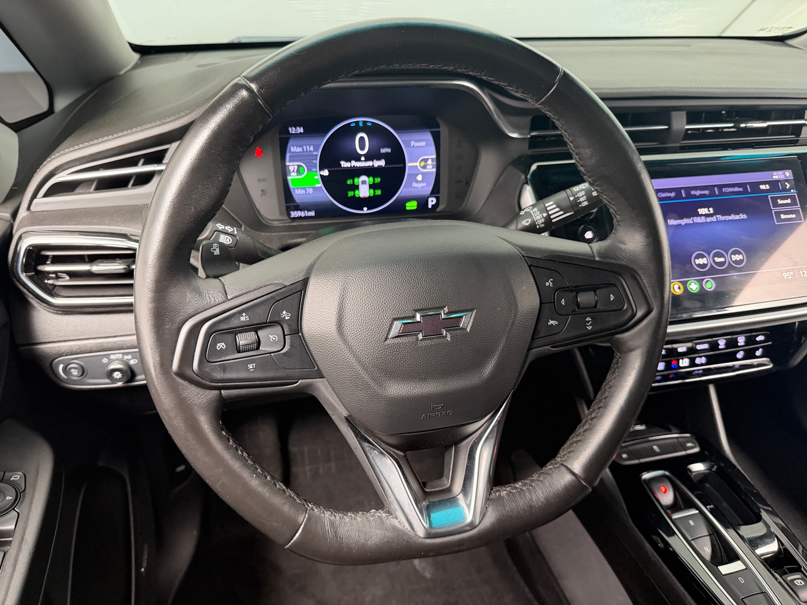 Thumbnail: 2022 Chevrolet Bolt EV - 4