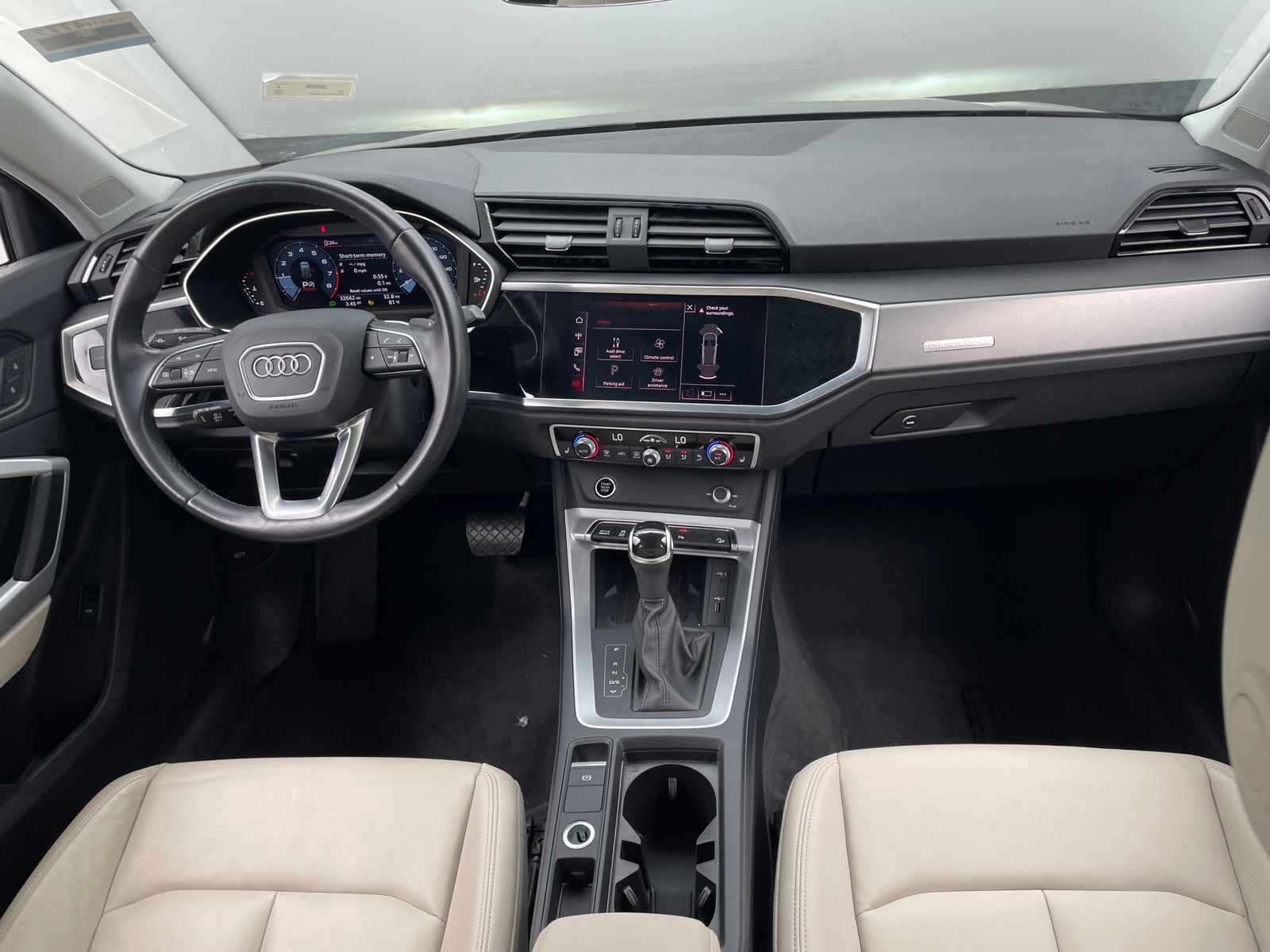 Thumbnail: 2021 Audi Q3 - 2