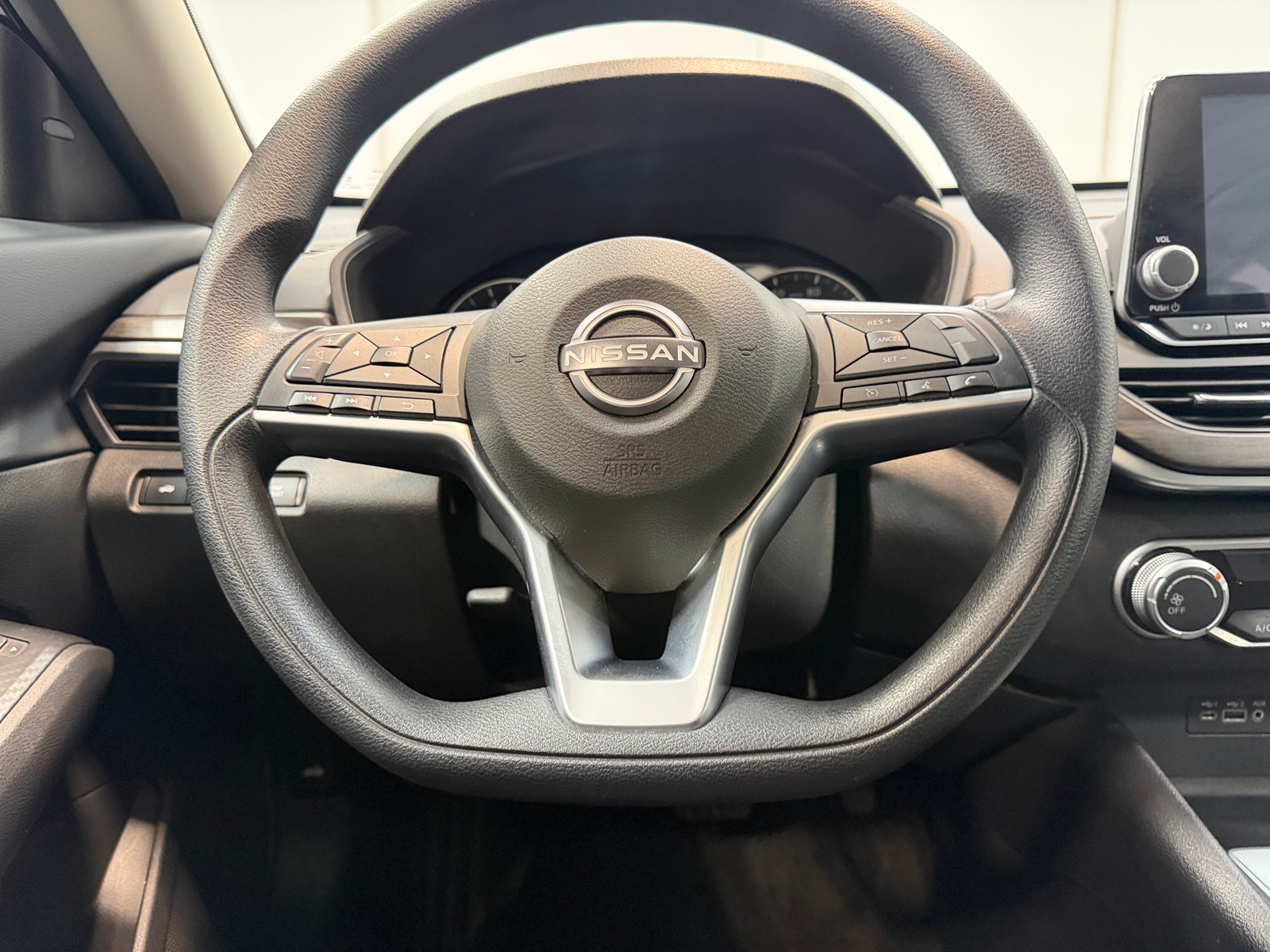 Thumbnail: 2025 Nissan Altima - 5