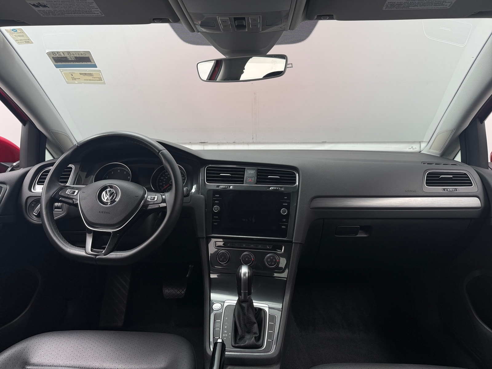 Thumbnail: 2019 Volkswagen Golf - 3