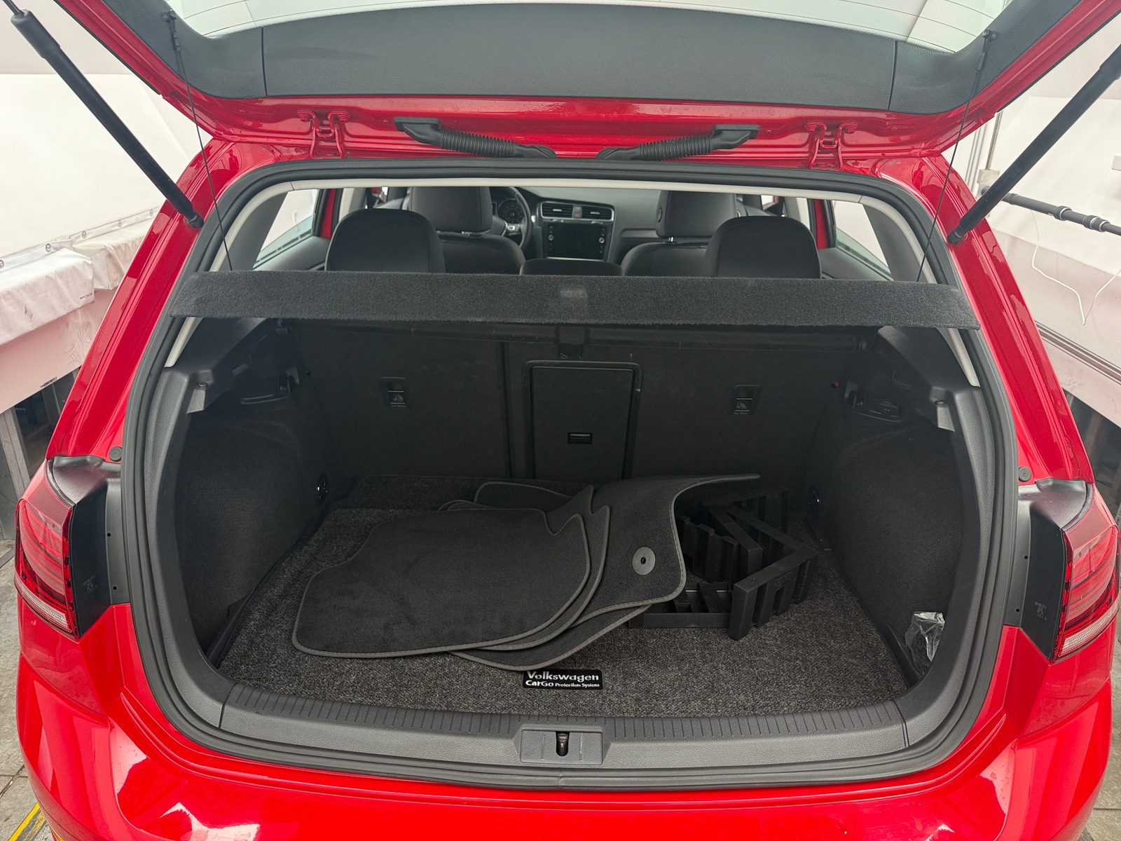 Thumbnail: 2019 Volkswagen Golf - 7