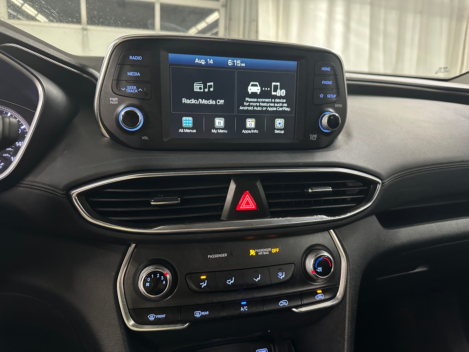 Thumbnail: 2020 Hyundai Santa Fe - 4