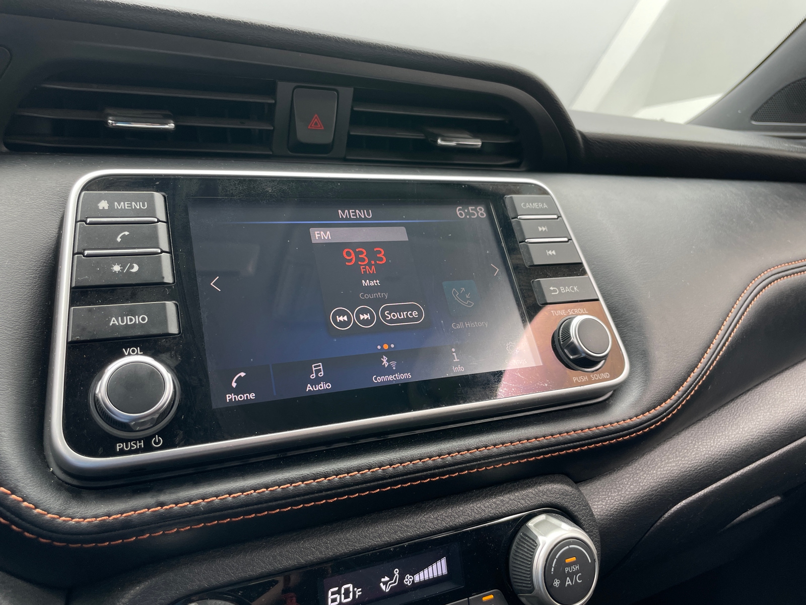 Thumbnail: 2019 Nissan Kicks - 4