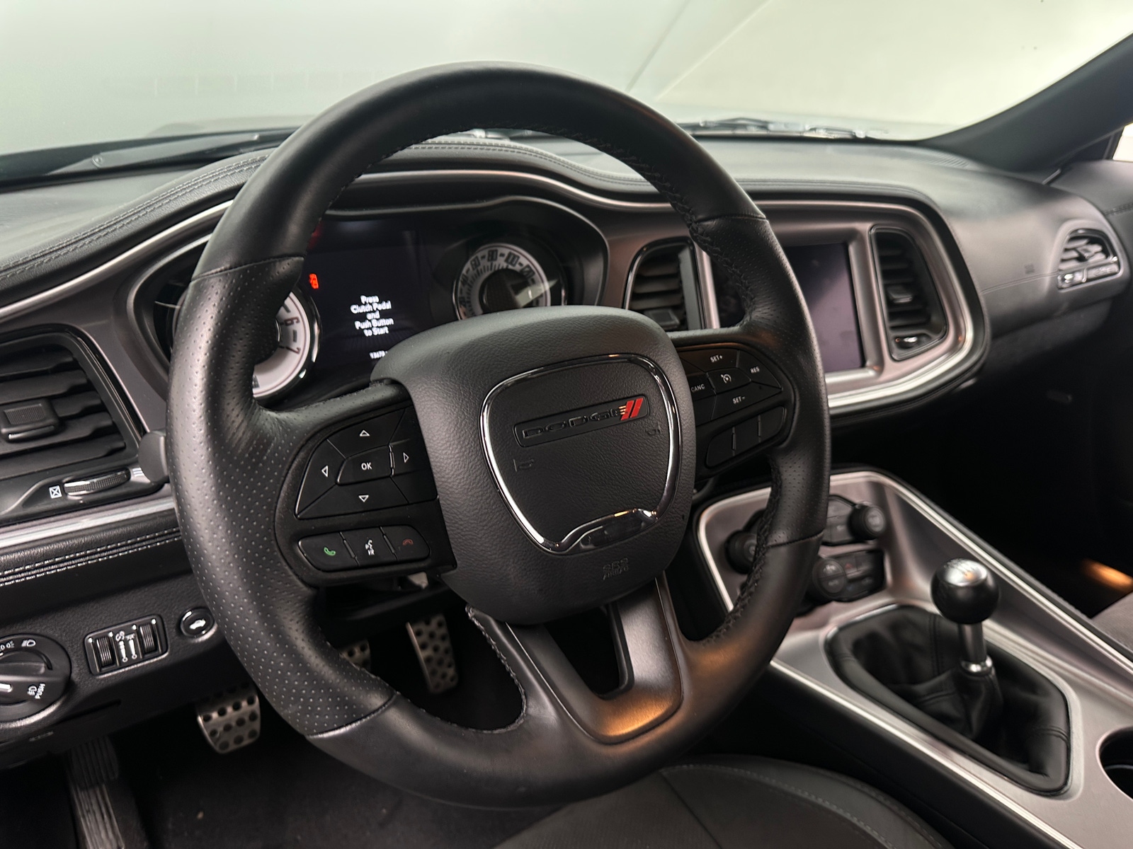 Thumbnail: 2022 Dodge Challenger - 3