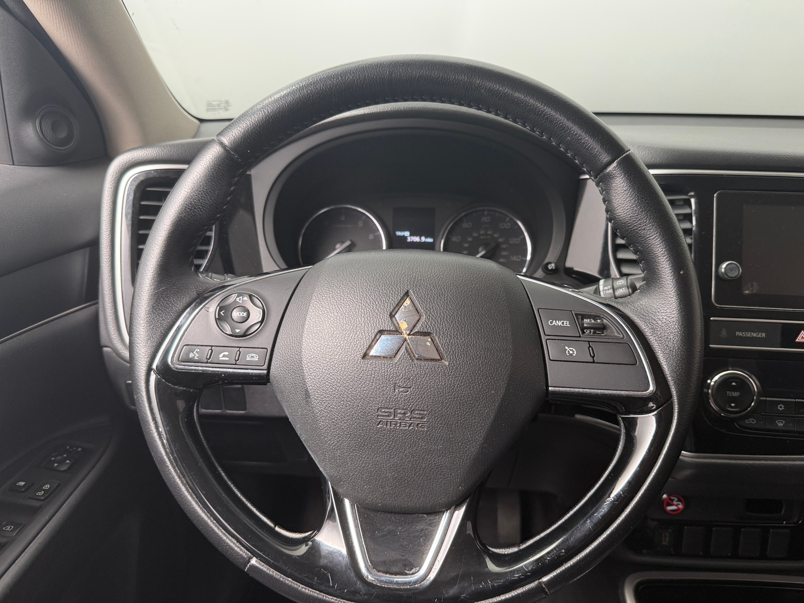 Thumbnail: 2019 Mitsubishi Outlander - 5