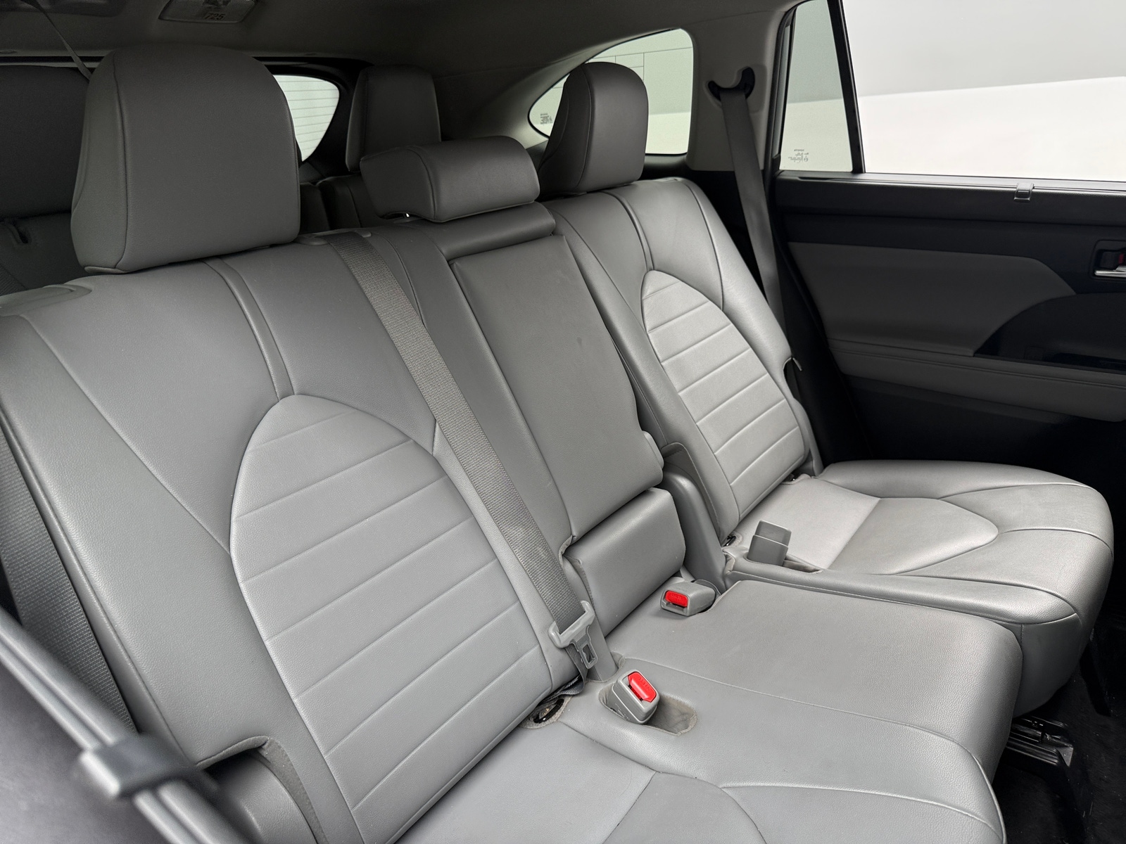 Thumbnail: 2021 Toyota Highlander - 5
