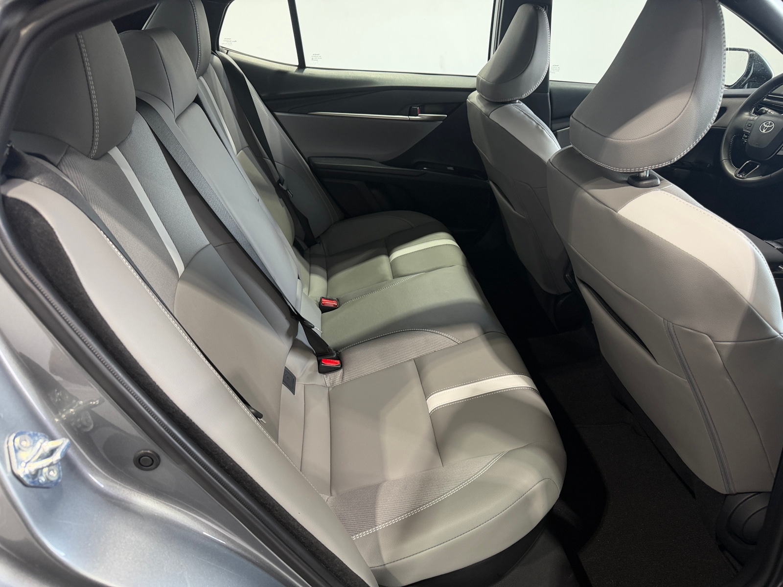 Thumbnail: 2025 Toyota Camry - 6