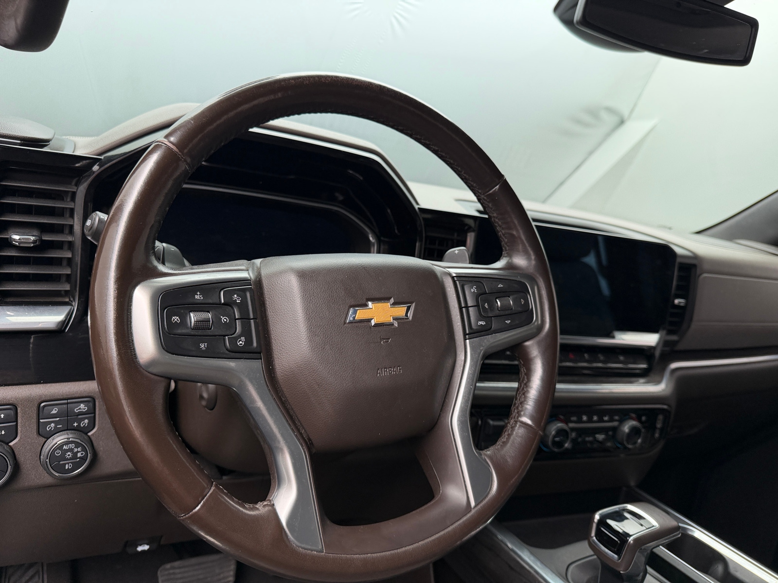 Thumbnail: 2022 Chevrolet Silverado 1500 - 4