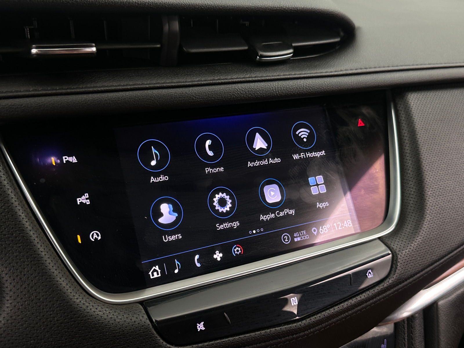 Thumbnail: 2020 Cadillac XT5 - 3