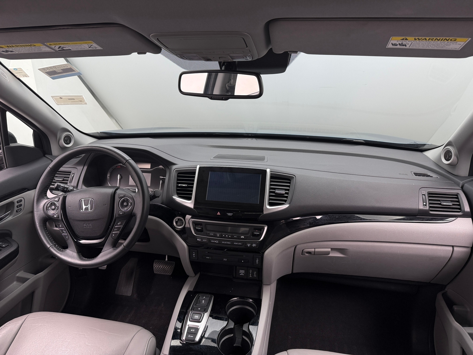 Thumbnail: 2017 Honda Pilot - 2