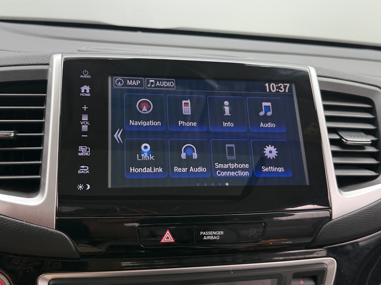Thumbnail: 2017 Honda Pilot - 3