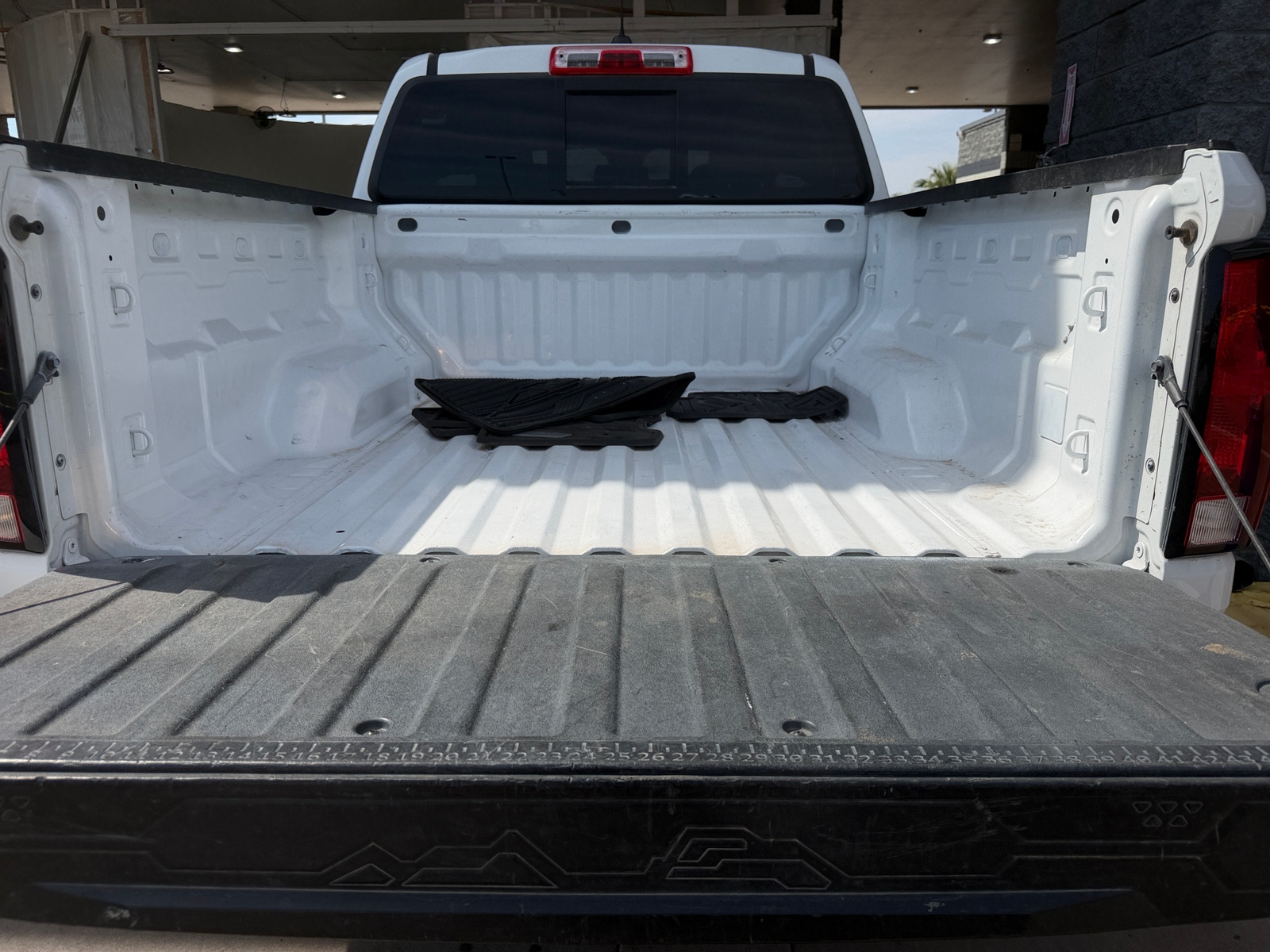 Thumbnail: 2024 Chevrolet Colorado - 7