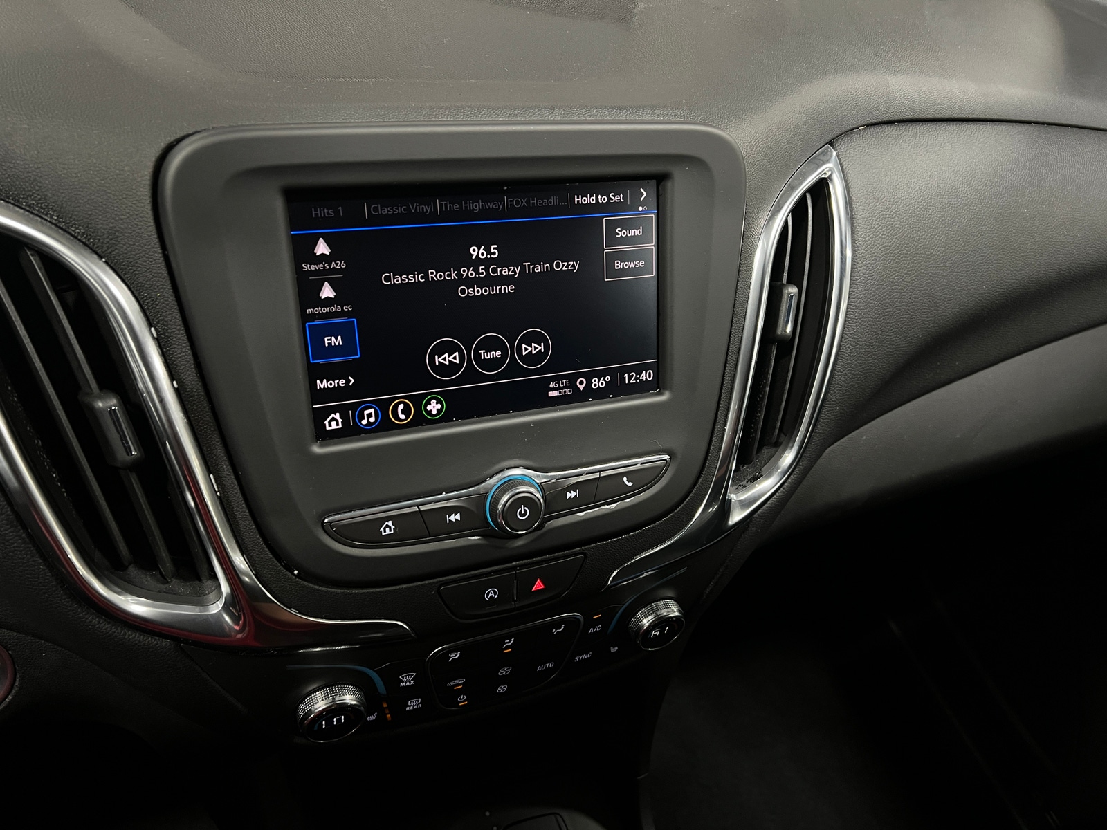 Thumbnail: 2024 Chevrolet Equinox - 4