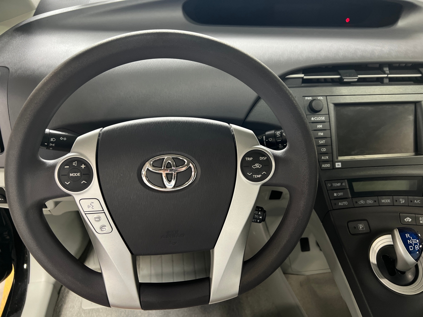 Thumbnail: 2010 Toyota Prius - 5