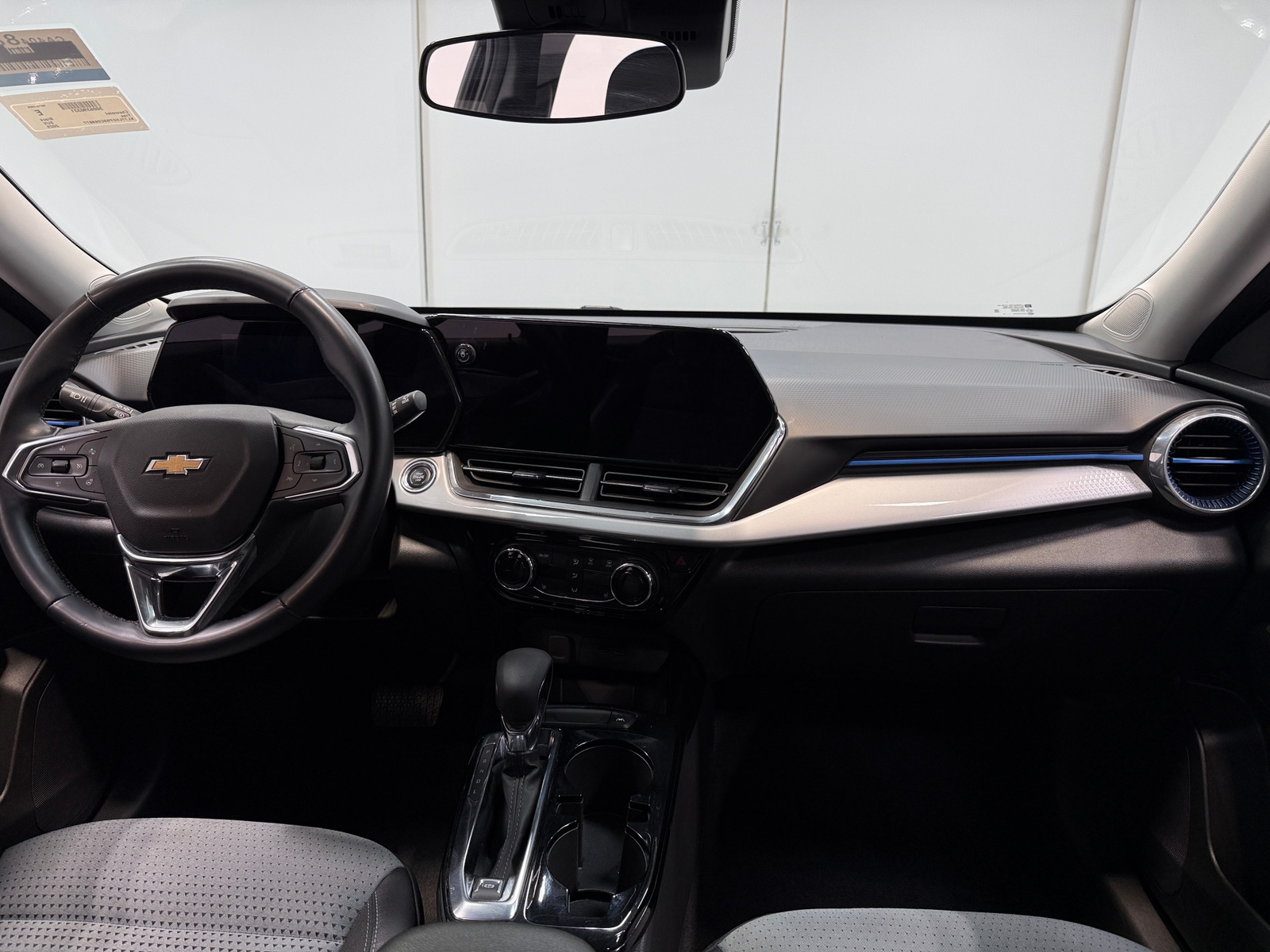 Thumbnail: 2025 Chevrolet Trax - 2