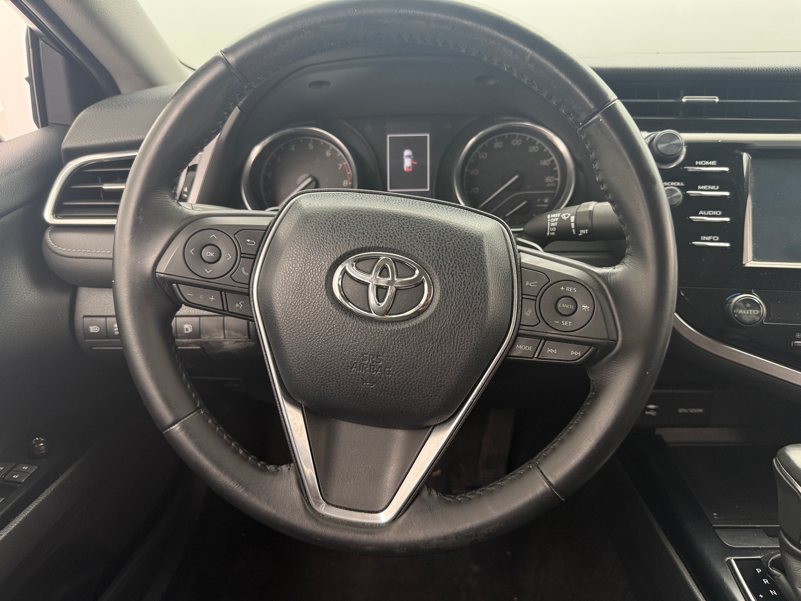 Thumbnail: 2018 Toyota Camry - 5