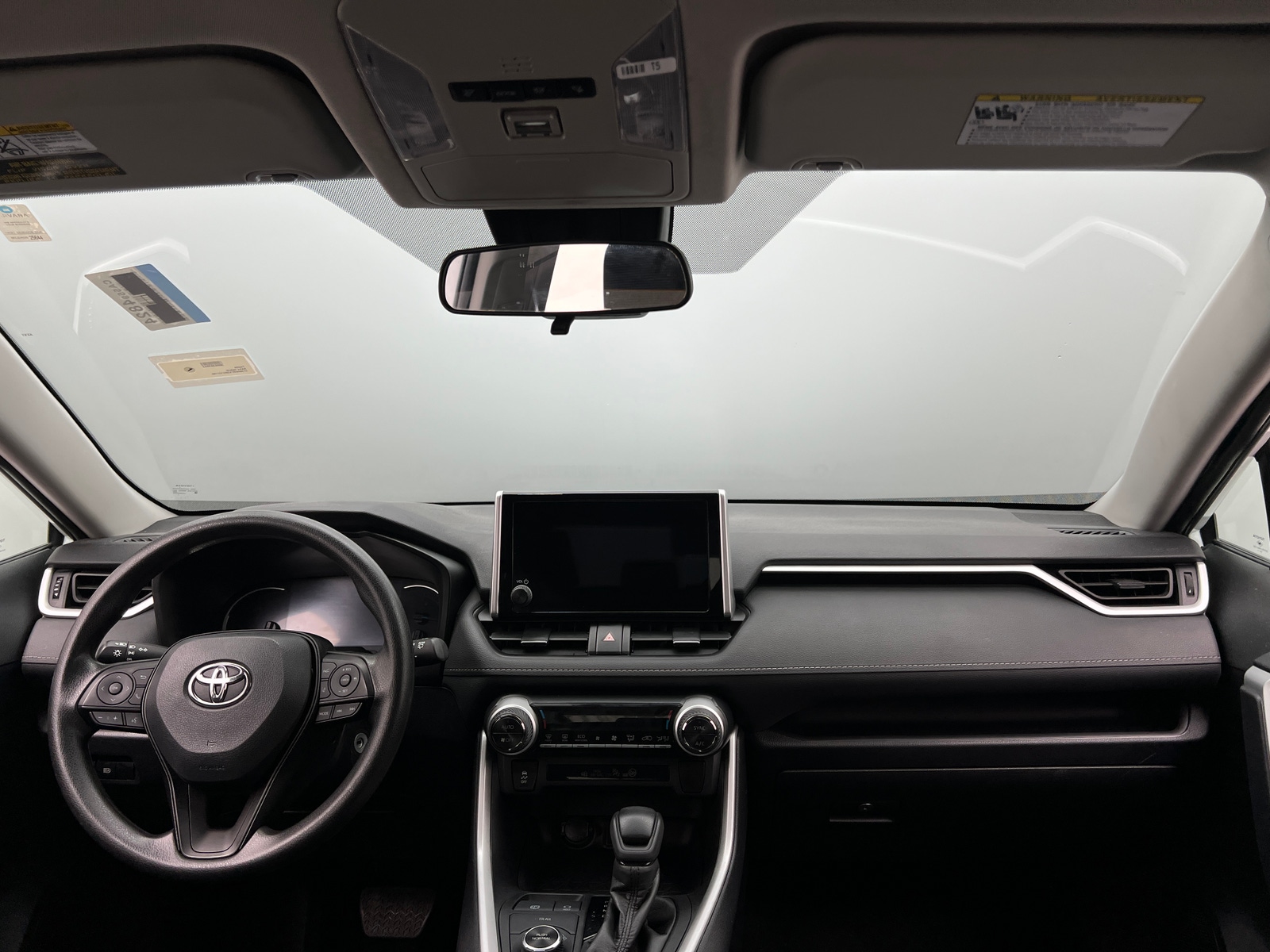 Thumbnail: 2024 Toyota RAV4 - 3