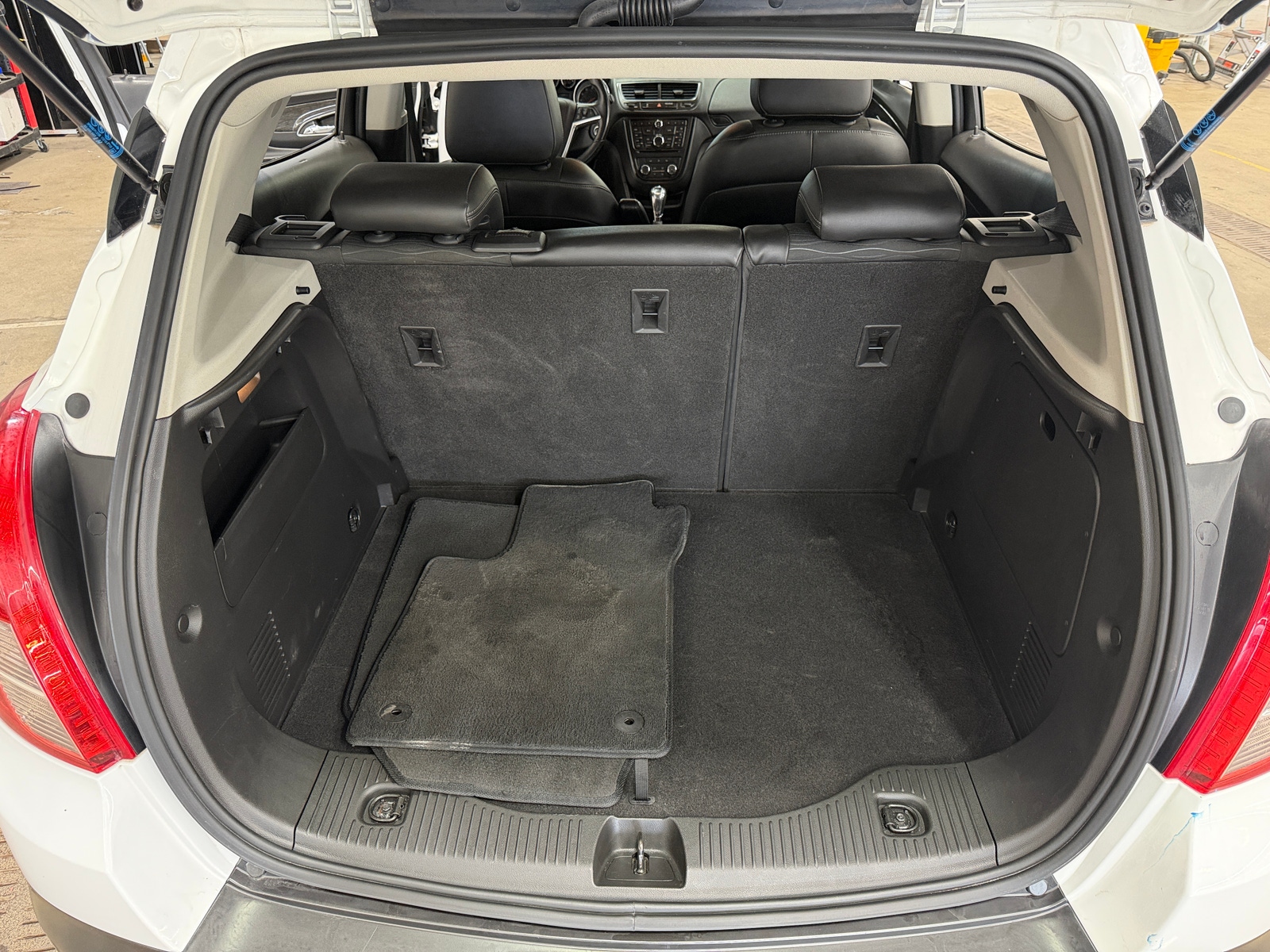 Thumbnail: 2016 Buick Encore - 6