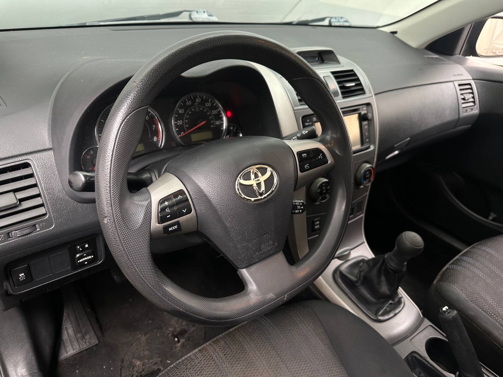 Thumbnail: 2012 Toyota Corolla - 5
