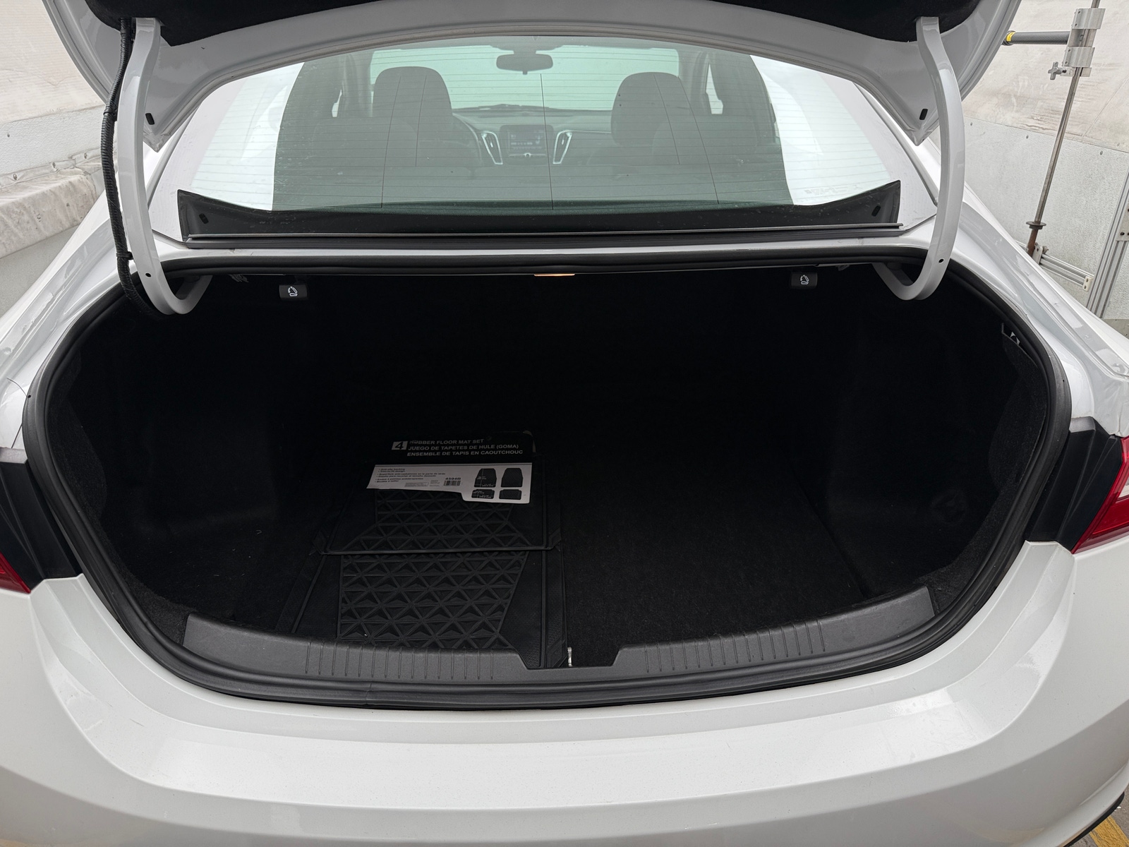 Thumbnail: 2018 Chevrolet Malibu - 7