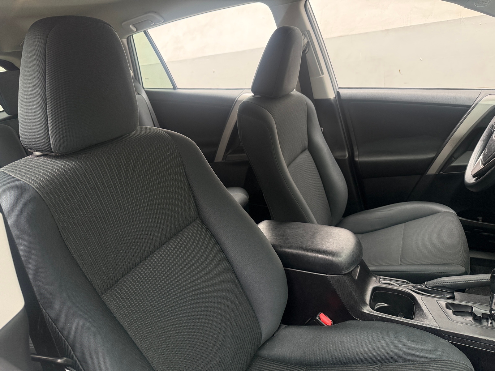 Thumbnail: 2017 Toyota RAV4 - 2