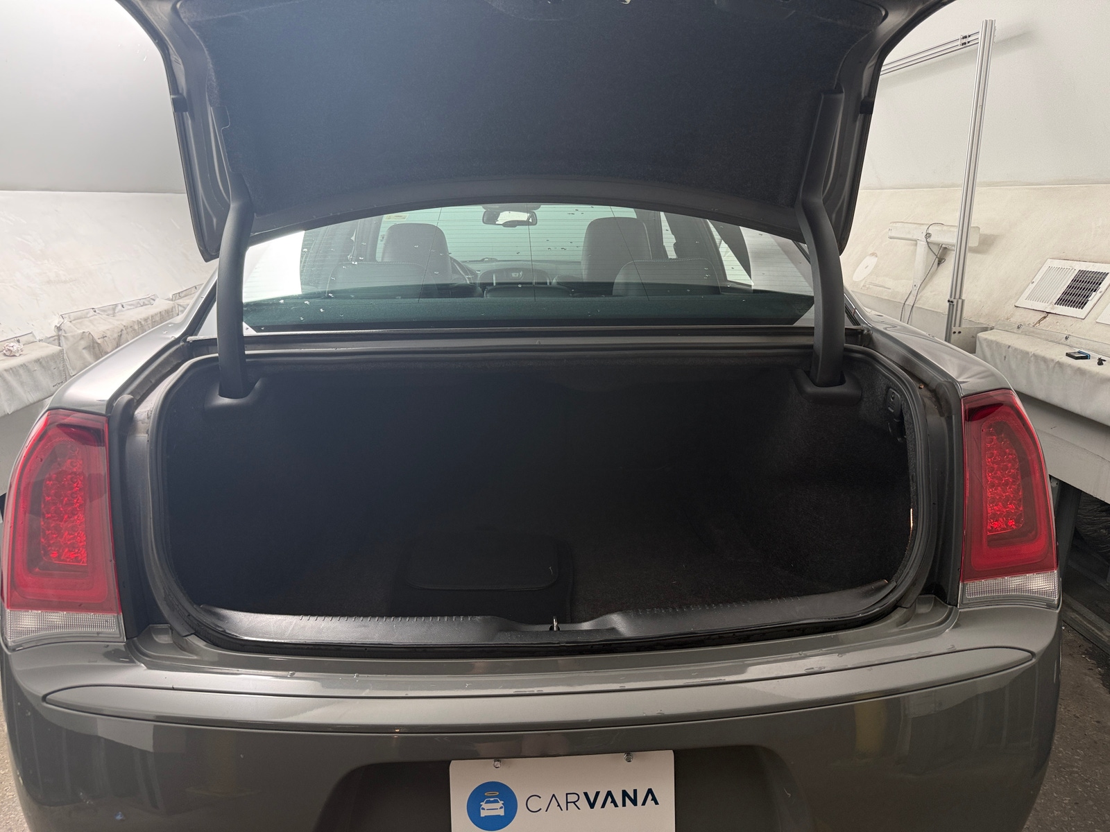 Thumbnail: 2019 Chrysler 300 - 6