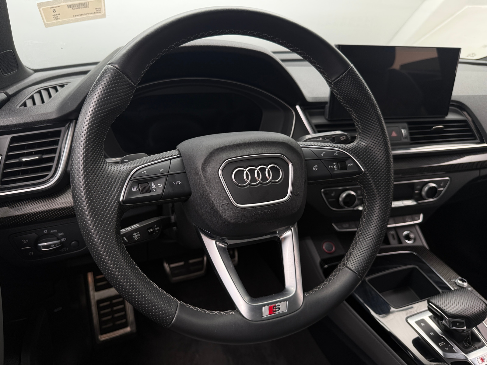 Thumbnail: 2023 Audi SQ5 - 4