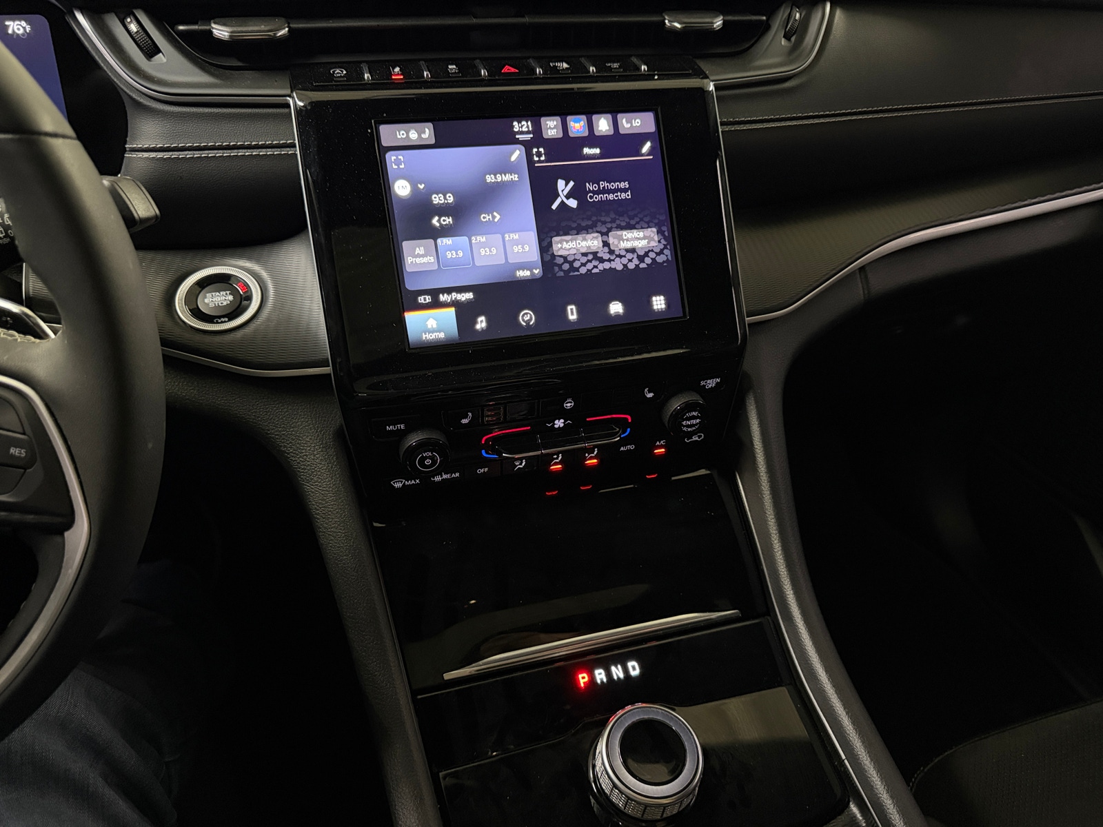 Thumbnail: 2023 Jeep Grand Cherokee - 3