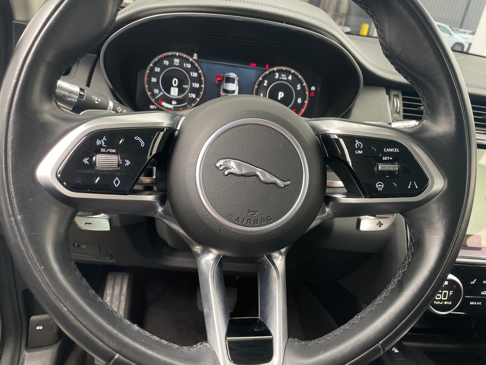 Thumbnail: 2021 Jaguar E-Pace - 4
