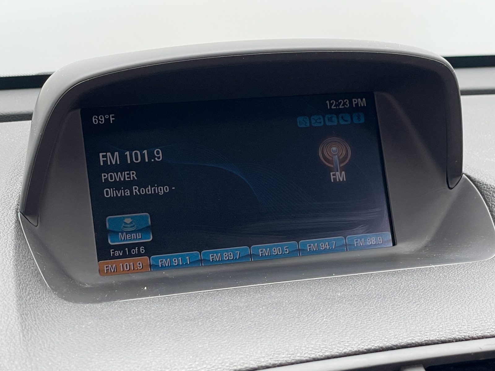 Thumbnail: 2016 Buick Encore - 3