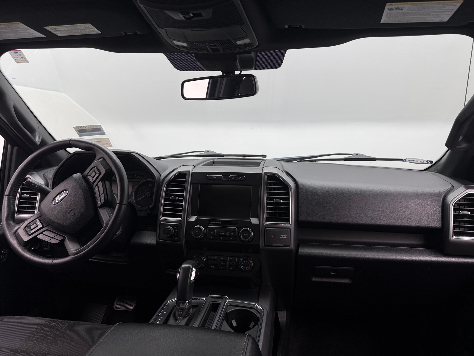Thumbnail: 2019 Ford Econoline - 3