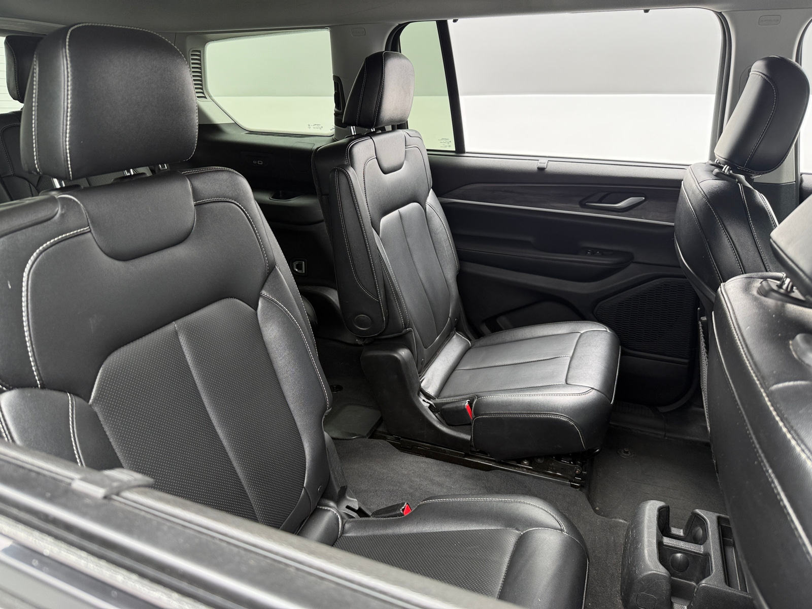 Thumbnail: 2023 Jeep Grand Cherokee L - 5