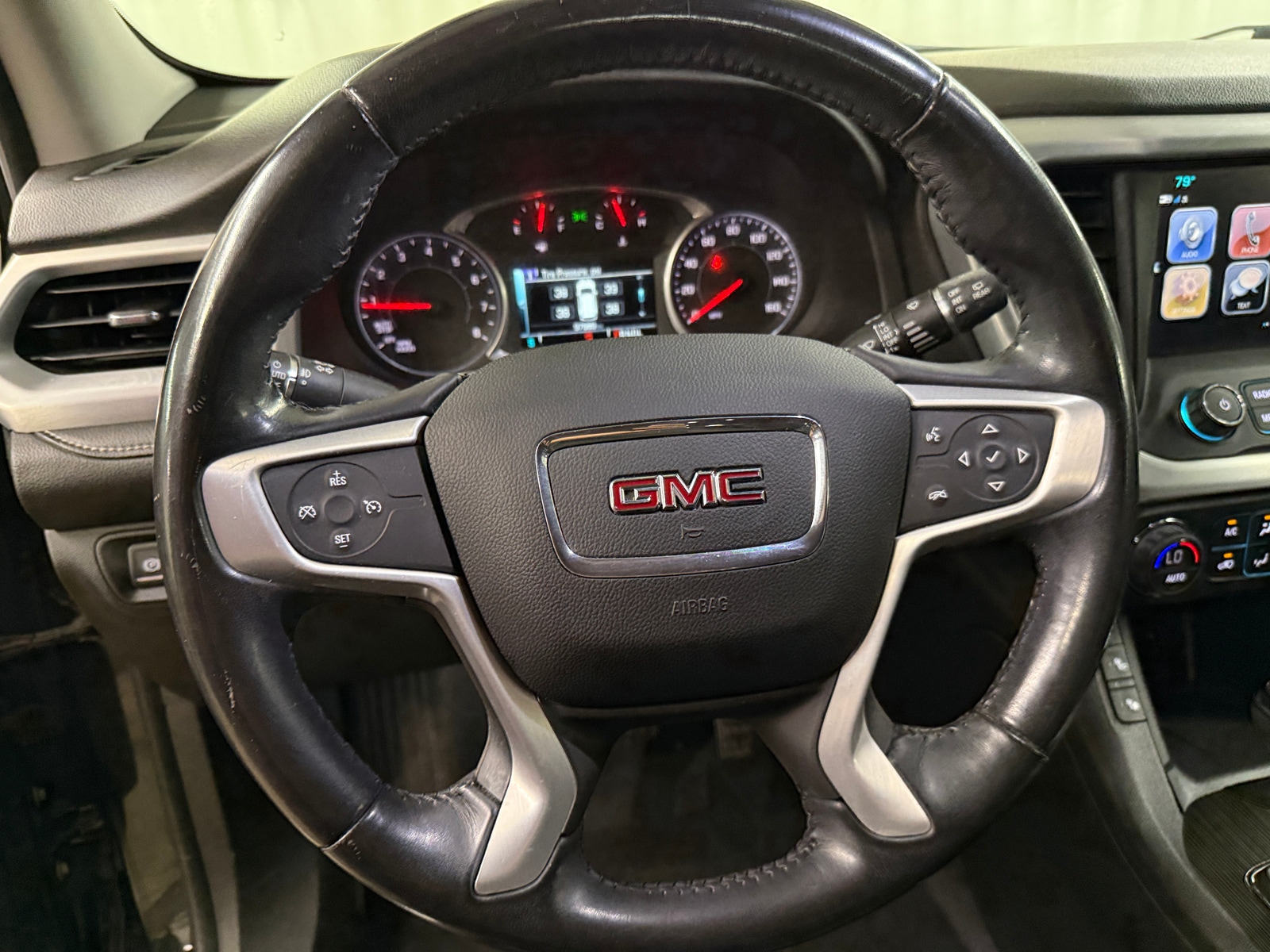 Thumbnail: 2019 GMC Acadia - 4