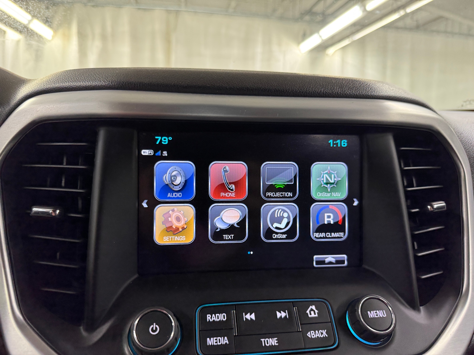 Thumbnail: 2019 GMC Acadia - 3