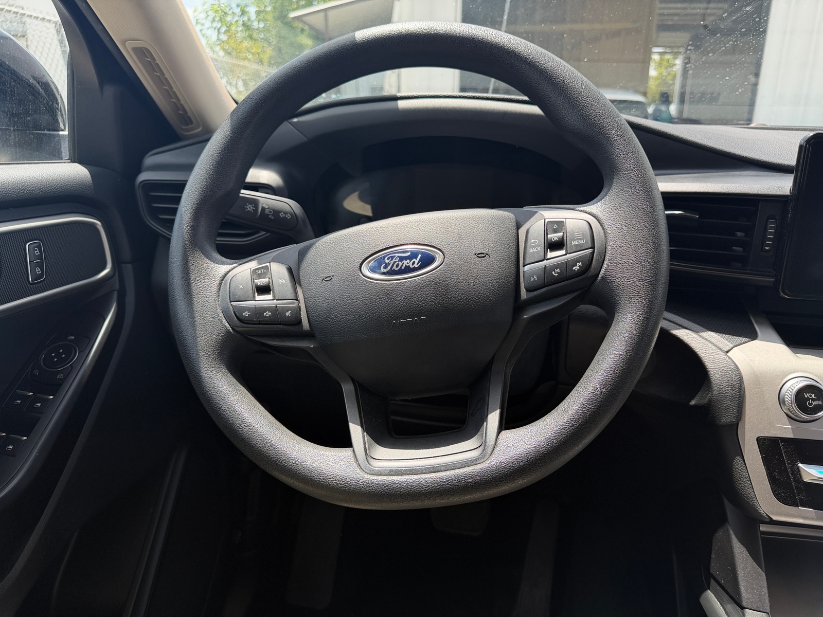 Thumbnail: 2021 Ford Explorer - 5