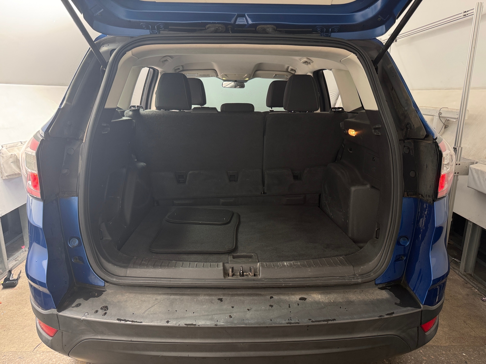 Thumbnail: 2017 Ford Escape - 7