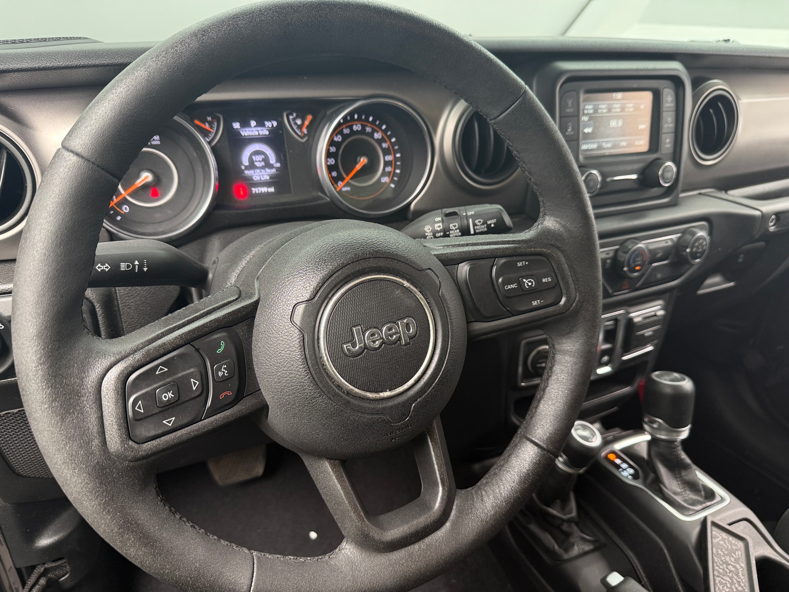 Thumbnail: 2019 Jeep Wrangler - 5