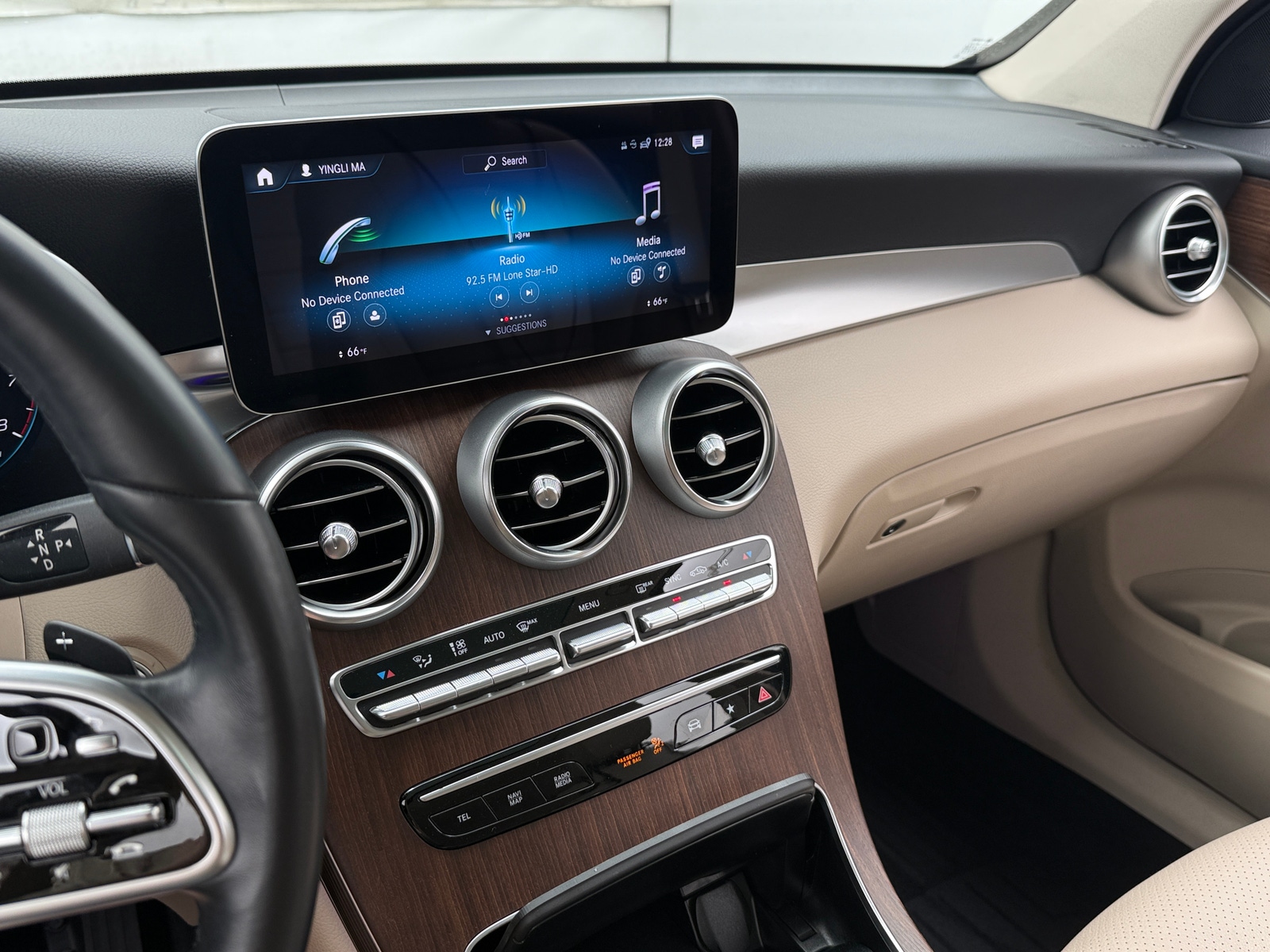 Thumbnail: 2022 Mercedes-Benz GLC - 3