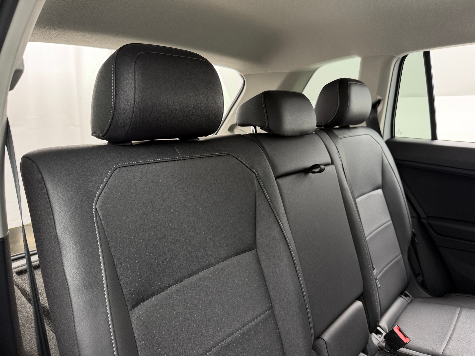 Thumbnail: 2019 Volkswagen Tiguan - 6