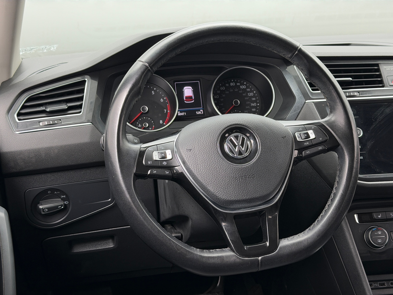 Thumbnail: 2019 Volkswagen Tiguan - 5