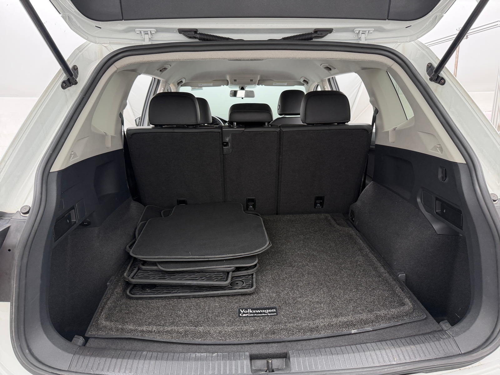 Thumbnail: 2019 Volkswagen Tiguan - 7